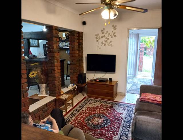 4 BEDROOM HOUSE SOLD IN WINGATE PARK